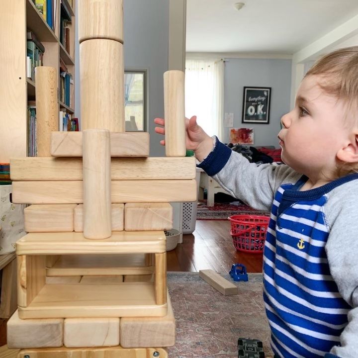 Stages of block play